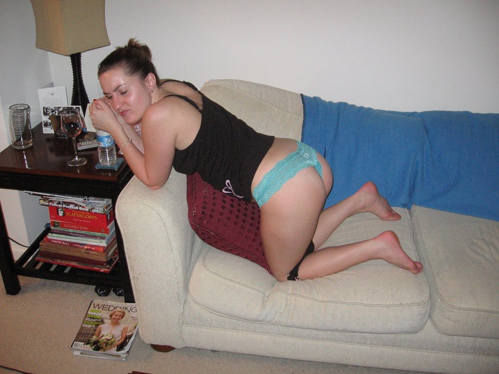 Unknown wife poses for hubby #tNha0DqN